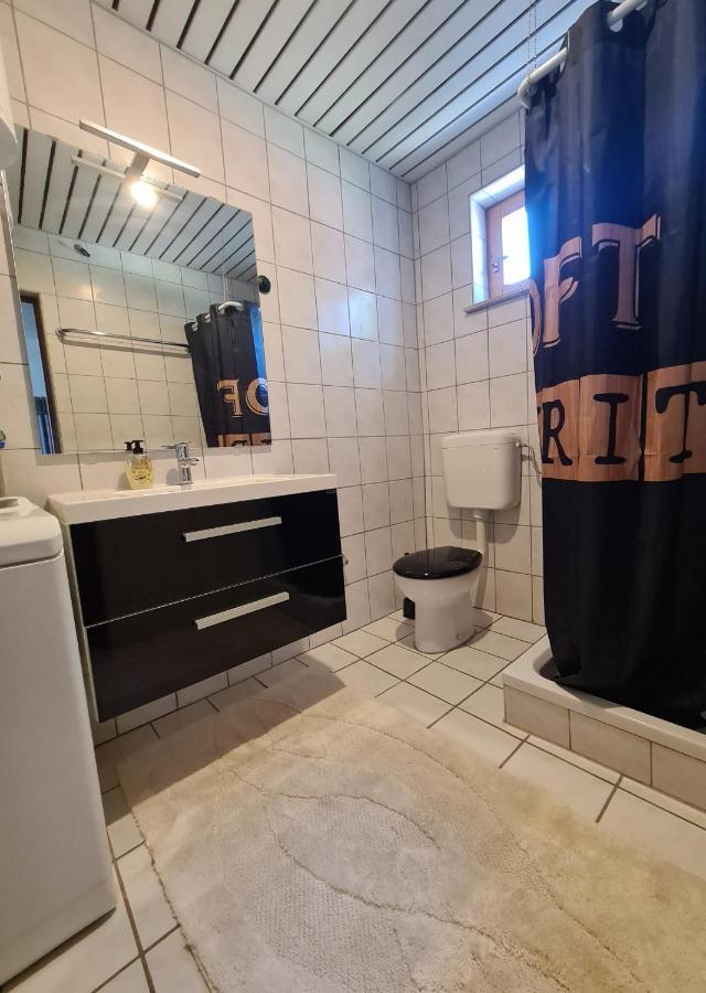Apartman Mihaela Vrsi Ngoại thất bức ảnh